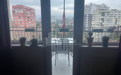 იყიდება ბინა, დიღმის მასივი