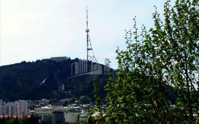 Продается Квартира, в Чугуретский Район