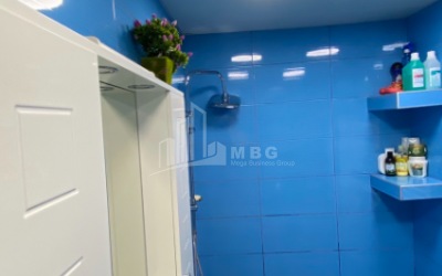 For Sale Flat, in Kukia