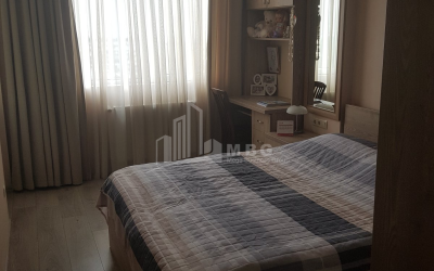 For Sale Flat, in Digomi Massive