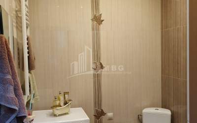 For Sale Flat, in Surrounding area of metro Guramishvili