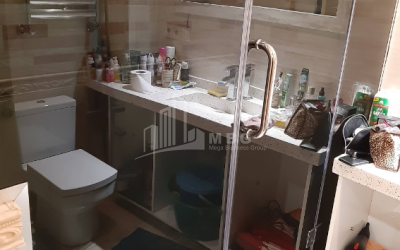 For Sale Flat, in Bagebi